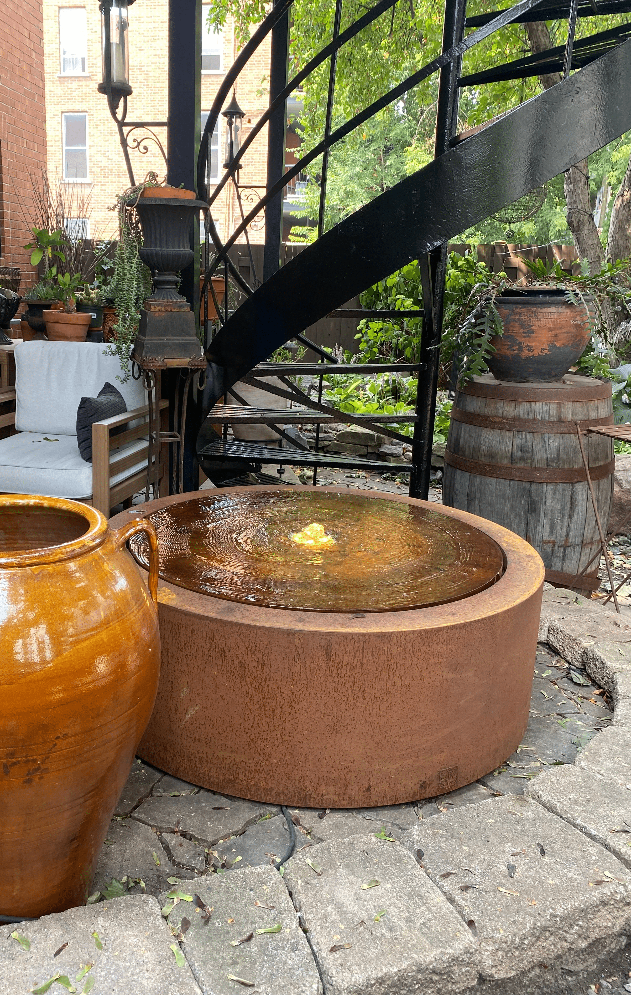 Table d'eau Shikaku avec lumière DEL - Atelier Cortena